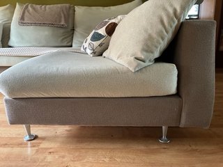 Sofá cheslongue derecho beige