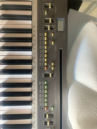 Teclado Yamaha PC 1000