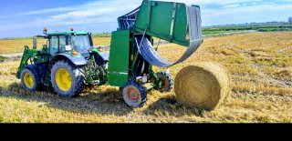 Empacadora John Deere 550