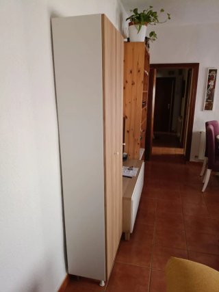 Armario Almacenaje Ikea puerta color roble