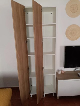 Armario Almacenaje Ikea puerta color roble