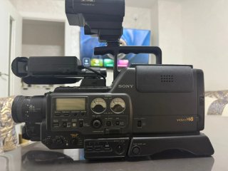 Videocámara Sony Hi8 PRO CCD-V5000E