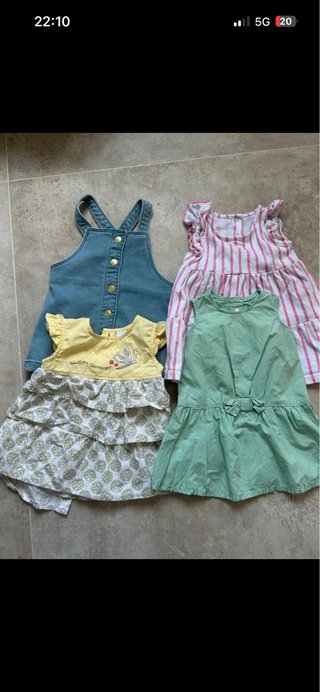 Lote 4 vestidos verano bebé 3-6 meses