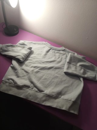 Sudadera gris