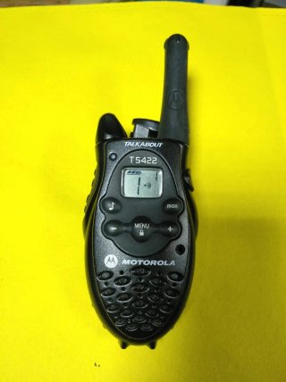 Walkie-Talkies Motorola T5422 (2 unidades) +Cargad
