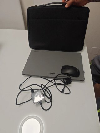 Portátil Asus Gris Intel Core 3 Linux