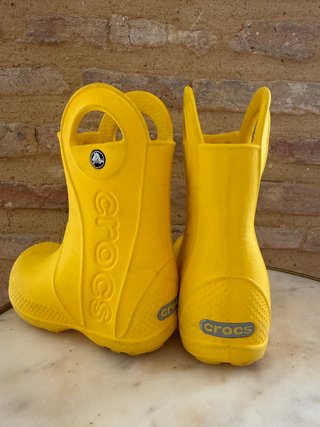 Botas de agua Crocs amarillas Talla C7 (23-24)