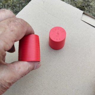 Tappi per bottiglie rossi