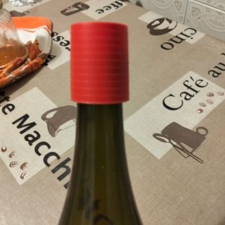 Tappi per bottiglie rossi