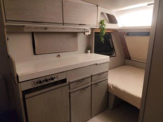 Caravana con avance 750kg.