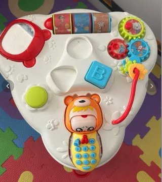 Mesa de actividades infantil
