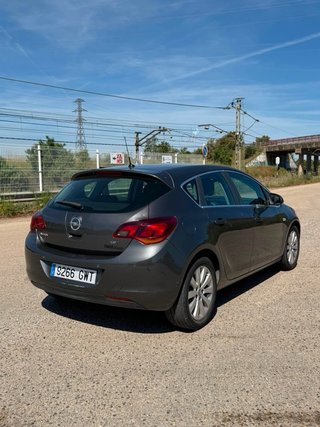 Opel Astra 2010