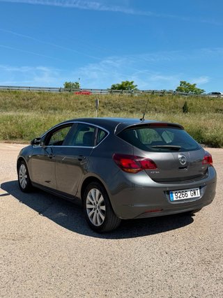 Opel Astra 2010