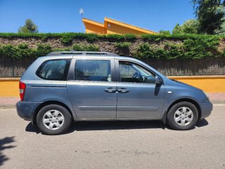 KIA Carnival 2010