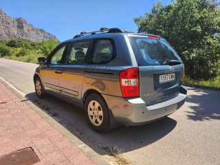 KIA Carnival 2010