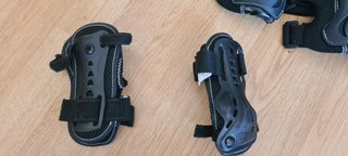 Patines en línea y protecciones para niño