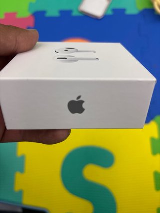 Airpods 4 Sellados Apple Blancos 85€