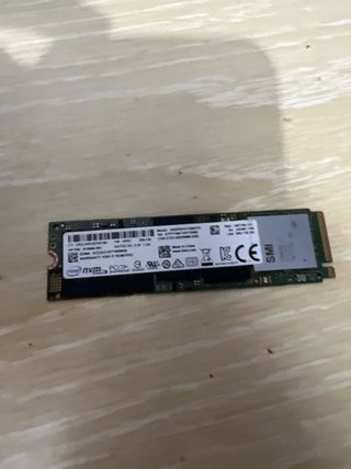 SSD NVMe 250 Intel sin probar