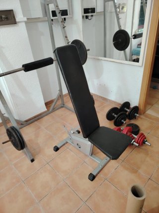 Rack, Banco de pesas y barra con discos