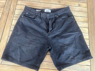 Vaqueros cortos Pull&Bear azul y gris
