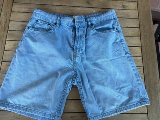 Vaqueros cortos Pull&Bear azul y gris