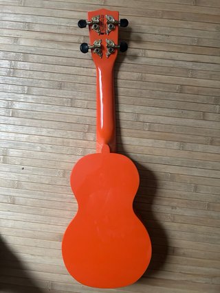 Ukelele naranja Mahalo