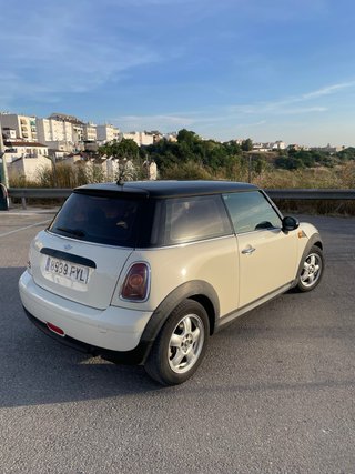 MINI Mini One R56