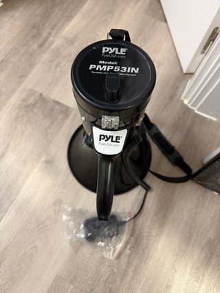 Megáfono Pyle Profesional 500W Alcance 1km Sirena