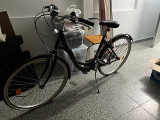 Bicicleta Decathlon negra