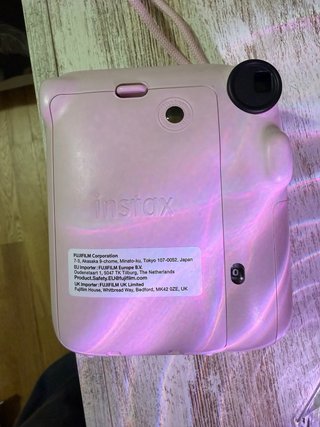 Cámara instantánea Fujifilm Lila