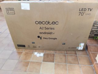 TV LED Cecotec 70"