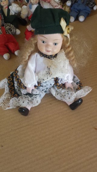 Trece Muñecas de Porcelana Colección son trece