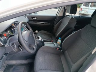 Peugeot 5008 2013