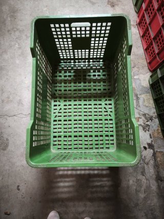 Cajas de plástico duro apilables
