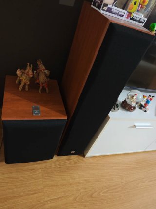 Columnas JBL E80
