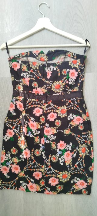 Vestido palabra de honor estampado floral