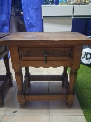 Mesitas de noche de madera (2)
