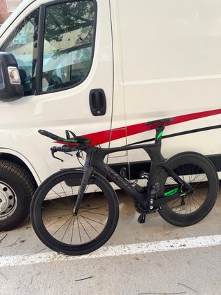 Bicicleta Triatlón Cápsula Negra