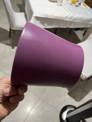 Portavaso viola in plastica