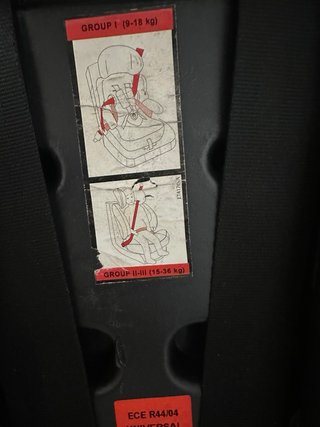 URGE VENTA Silla de coche PLAY