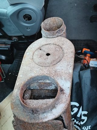 Estufa antigua de hierro fundido