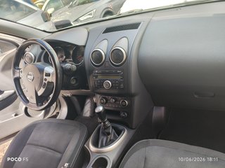 Nissan Qashqai+2 2010