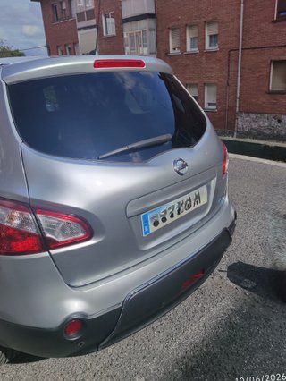 Nissan Qashqai+2 2010