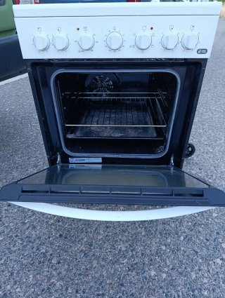 Cocina Vitrocerámica con Horno zanusi