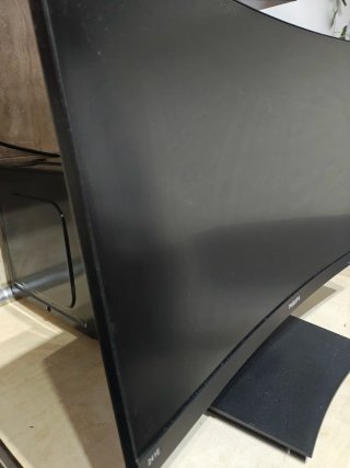 Monitor curvo negro
