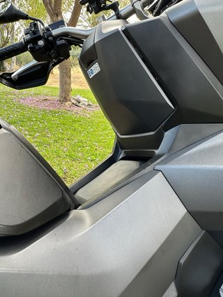 Honda ADV350 2023 Gris
