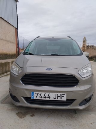 Ford E-Tourneo Courier 2017