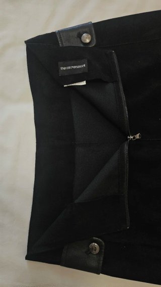 FALDA MINI EMPORIO ARMANI PIEL Y ANTE NEGRA