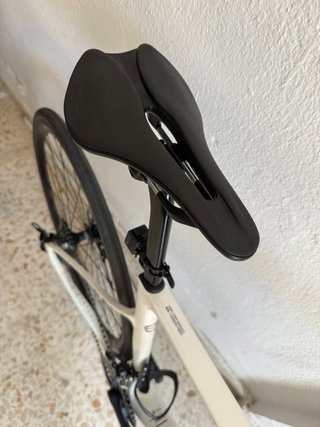 Bicicleta de carretera Berria Blanca
