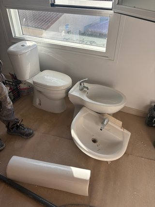 Conjunto de baño porcelana marca althea